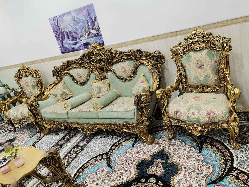 ئەم تاقمە بۆ فرۆشتن
دە نەفەریە ئەسڵیە تۆکمەیە .سێ تەپڵەکو مێزێکی لەگەڵە..
شوێن دەربەندیخان گەیاندن هەیە..
***********..*********** السليمانية, العراق
