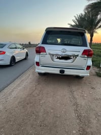 لاند كروزر • ٢٠١٢ • ١٢٧ الف كم