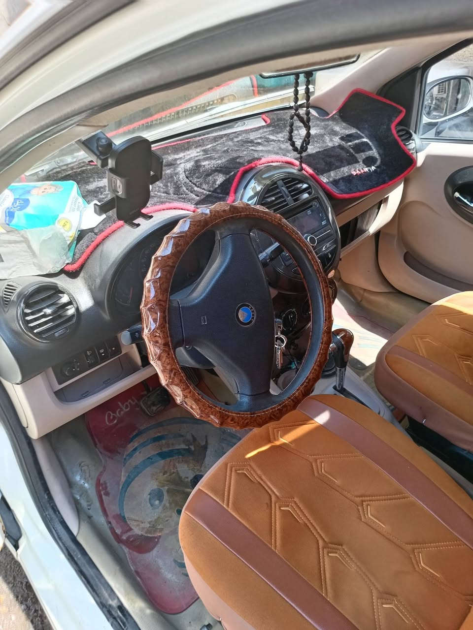 سيارة جيللي باندا ٢٠١٣ للبيع الاتصال واتساب ***********
