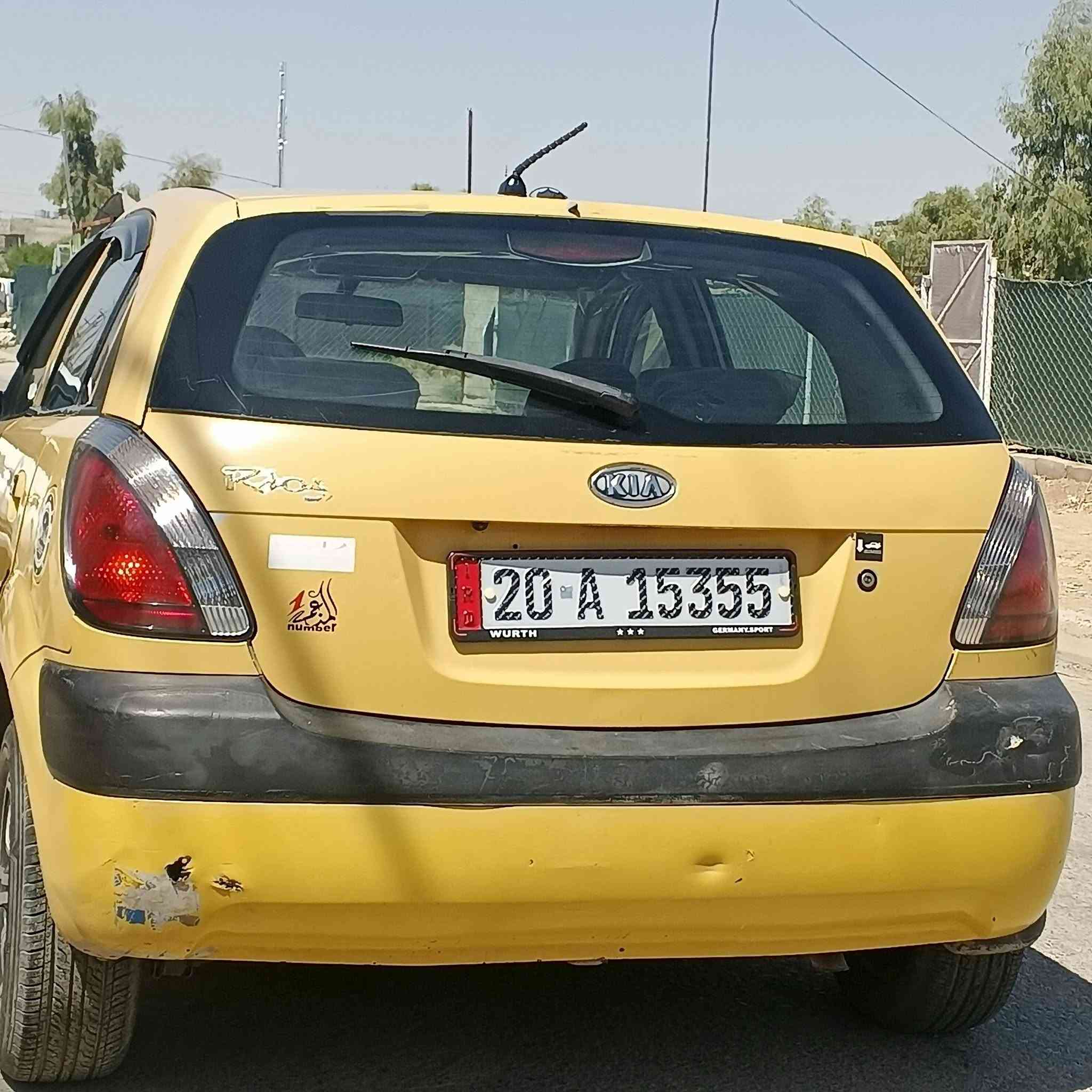 كيا. ريو جنطه. 2009 كير محرك16 شرط تبريد.  اني صاحبها الشرعي.  ضرر جاملق. بدون دواخل تلقطات تكسي.   سياره نشطه وحلوه
السعر 68 بيها مجال ***********
كيا. ريو جنطه. 2009 كير محرك16 شرط تبريد.  اني صاحبها الشرعي.  ضرر جاملق. بدون دواخل تلقطات تكسي.   سياره نشطه وحلوه
