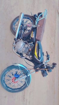 دراجه للبيع موديل 24 اوراق مكينه 200 cc 07706531319