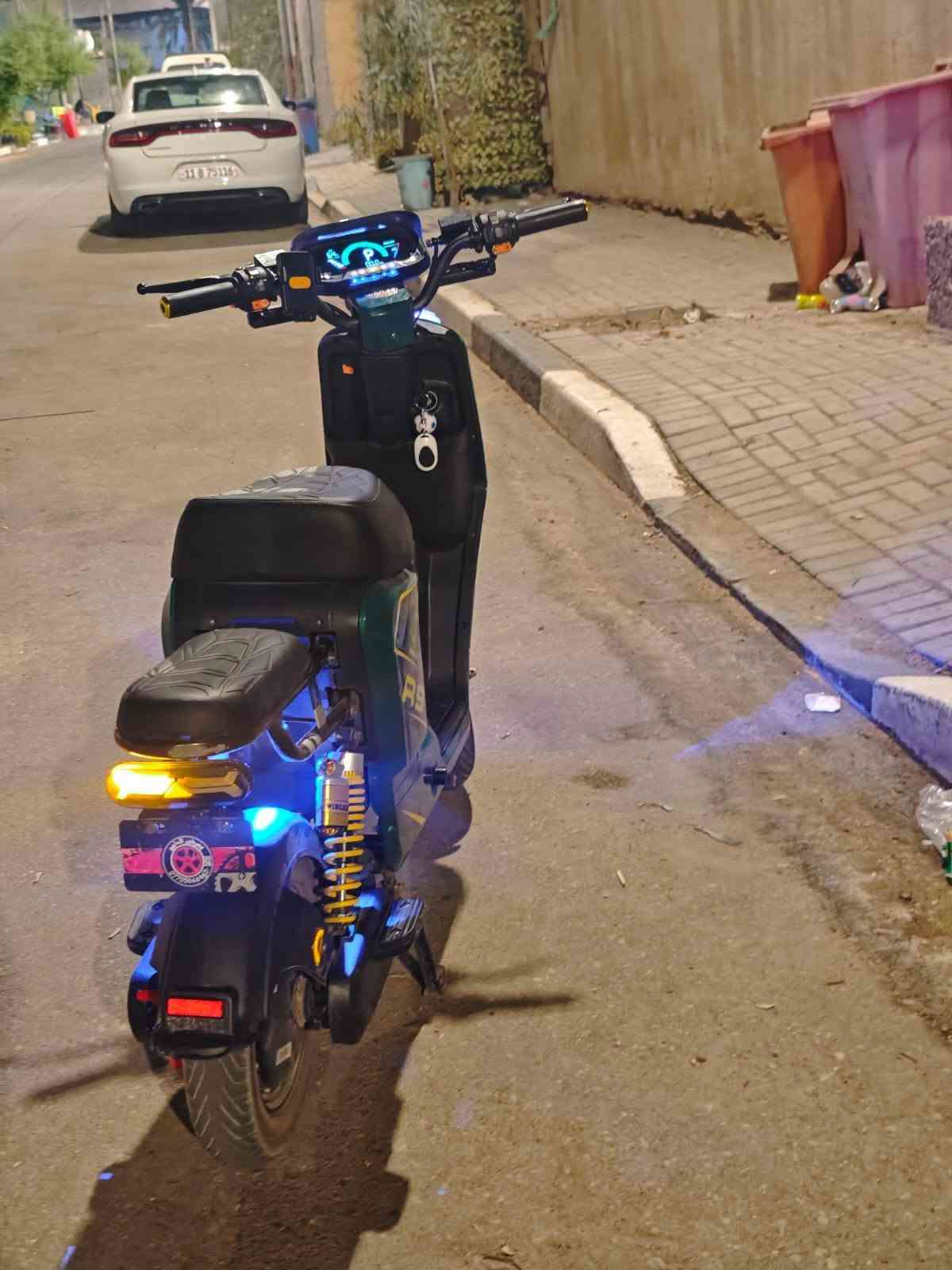 دراجه ار تسعه
آر تسعه للبيع دراجه كفاله عامه جديده صالها 20يوم نازله وكيل
خمس بطاريات 🔋
32انبير 
مديل2027 ابو الرماش 
لايت عالي ناصي
بلوتوث 
شاشه تحكم بل بلوتوث
هورن 
رماش لايت🪞
بيها نضام بك R
اشاير رباعيه 
كله شغال 
دراجه بصمه وسويج وكارت
أربع نمر 
وبيها بعد مواصفات
سعر525 بيها مجال
مكاني بصره معقل
المراسله على الواتساب ***********
