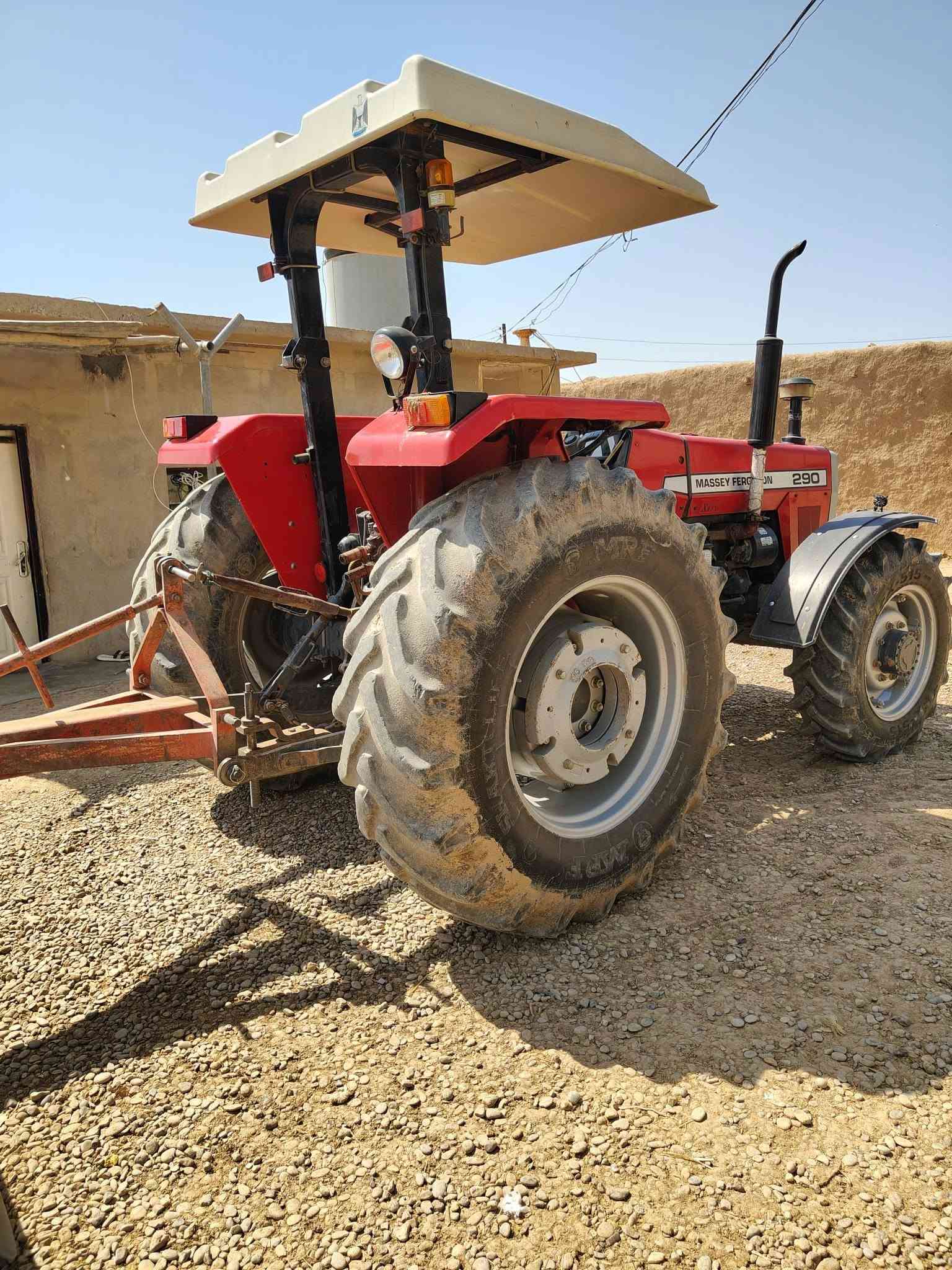للبيع فورگسن هندي
موديل 2012
كتاب شركه نينوى
كركوك الحويجه 
من يرغب الشراء  ***********
