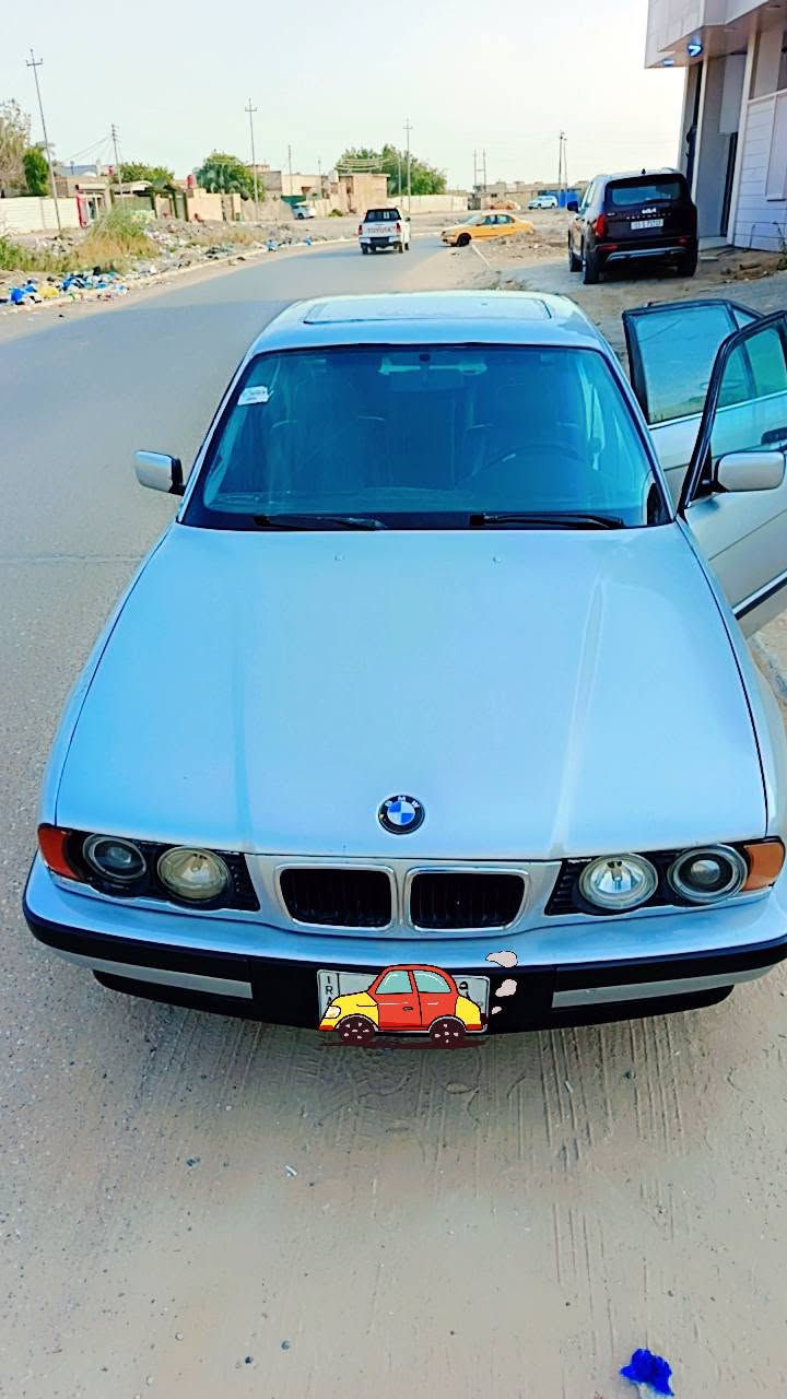 بي ام E34 • ١٩٩٠ • محرك M20