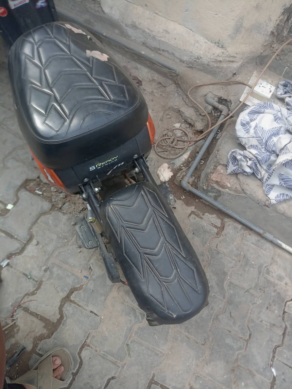 R9 • بطارية واكفه • جوزة مكسورة