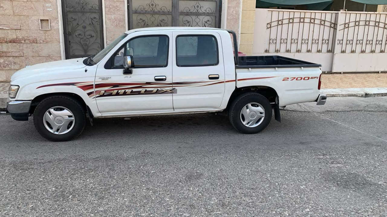 للبيع جمره 2005 بدون صبغ فقط مكان بارد
سياره وضع شركه باكيت بعدها  محرك ما مفتوح  هزه وسنوية جديد 
*********** واتس آب
