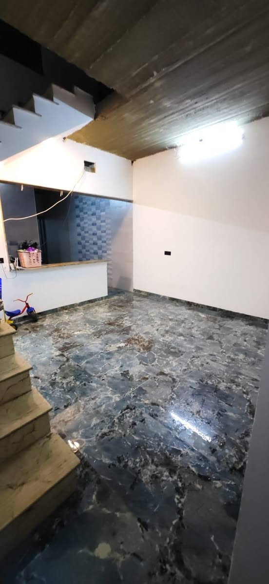 سلام عليكم
للبيع بيت 100 متر
طابق 1
غرفه الضيوف
غرفه النوم 1
هول
مطبخ
حمامات
البيت ملك
عنوان قولانه تبه المقاطعه الأولى
قرب مجمع الباشا
*********** واساب موجود
