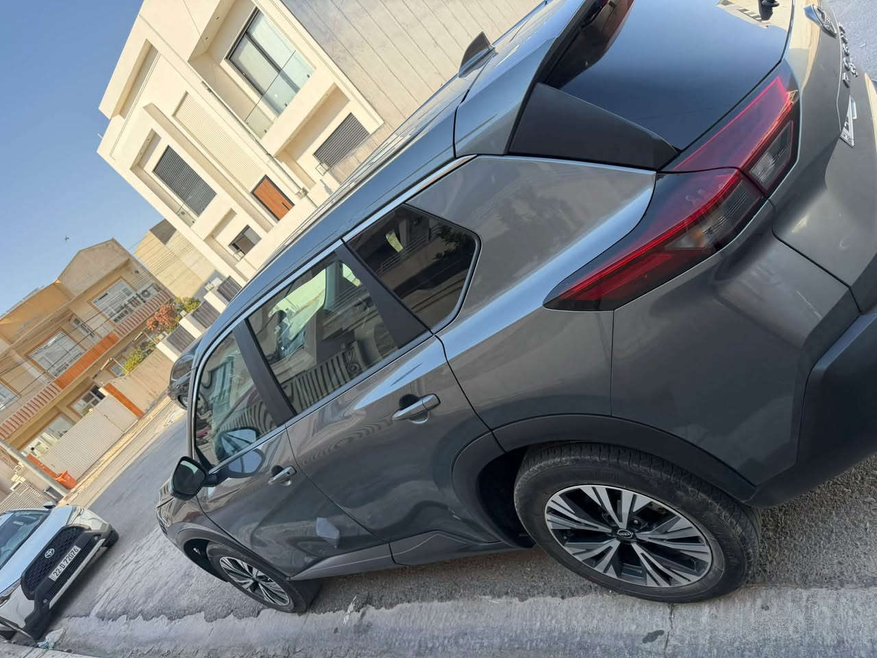 Nisan rogue 
٢٠٢٣
بدون سبغ بدون دواخل 
مواصفات SV AWD
مكينة 1.5توربو
***********
