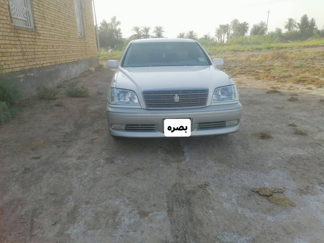 تويوتا كراون • ٢٠٠٠ • بصرة