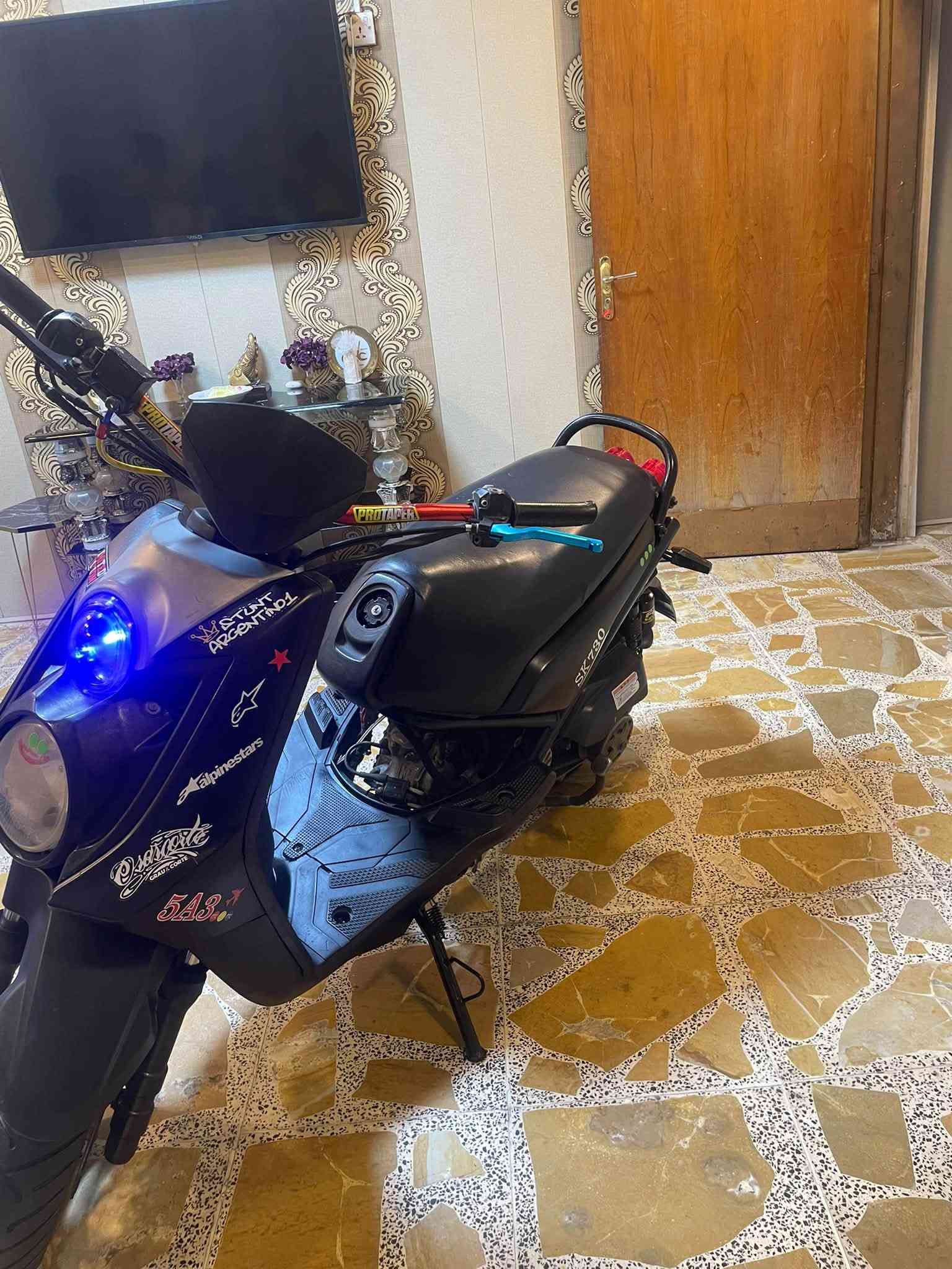 قفاز • مراوس • رباعية