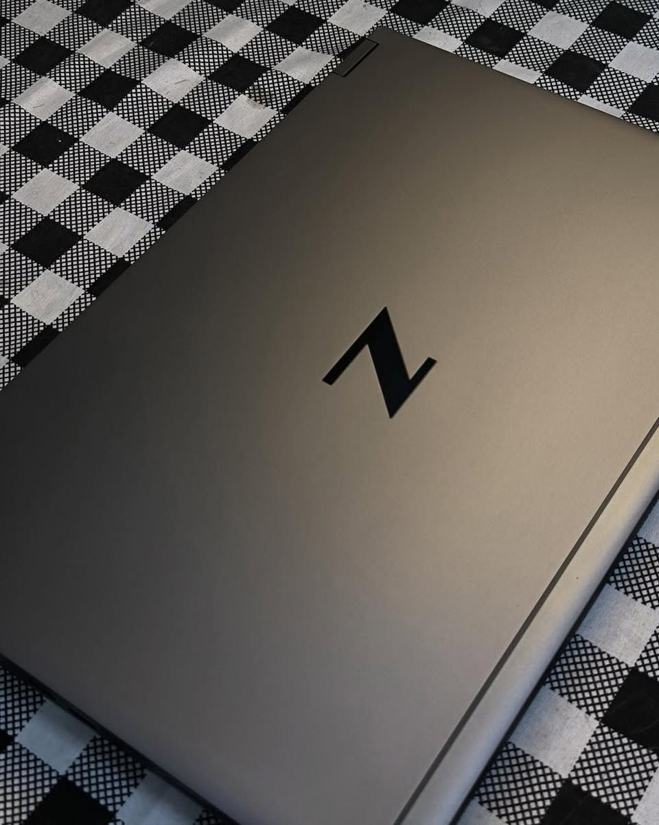 🔥 إذا تريد جهاز قوي للشغل والتصميم والهندسة، شوف هذا الـZBook 👌

💻 HP ZBook Power G7

⚡ Core i7 الجيل العاشر H — قوي وسريع بالشغل وتعدد البرامج

🎮 NVIDIA Quadro T1000 Max-Q 4GB — يفيدك بالتصميم، الهندسة، الـ3D والمونتاج

🧠 RAM 16GB DDR4

🚀 512GB SSD

🖥️ 15.6” FHD 1920×1080

🔹 Intel UHD Graphics

💰 السعر: 680 ألف دينار

📍 مكتبنا: بغداد، الأمين الثانية، شارع سكينة ورقية، قرب المنتزه

📱 *********** — راسلنا واتساب

✅ فحص الجهاز أمام المندوب
✅ ضمان استبدال

📩 راسلنا وخلي نساعدك تختار الجهاز المناسب إلك.
