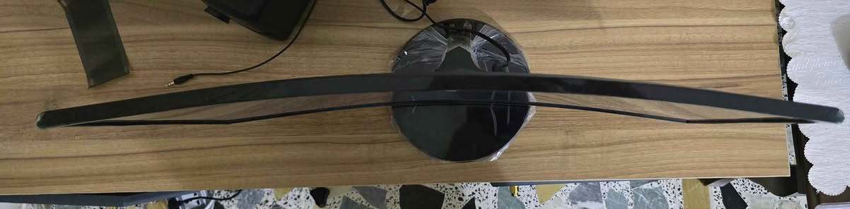 📌 للبيع: شاشة سامسونج مقوسة 27 بوصة (Samsung Essential Monitor S3)
الموديل: S27C360EAM (LS27C360EAMXZN)
نظيفة لا شخط لا ضربة لا بكسل 
استخدام كلش قليل
الحجم: 27 بوصة - مقوسة Curved   مو العادية
 - 75Hz هرتز
 اللوحة: VA (ألوان ممتازة وتباين عالي 3000:1).
-دعم AMD FreeSync لمنع تقطع الصورة.
-وضع حماية العين (Eye Saver Mode & Flicker Free).
-وضع الألعاب (Game Mode).

ضمانها سامسونك ٣ سنوات حقيقي وصار سنة ونص من اشتريتها 
كارتونة وكيبل ومحولة الاصليات كلها وياها 
160 الف بيهه مجال
مكان الفلوجة
*********** الفلوجة, الأنبار
