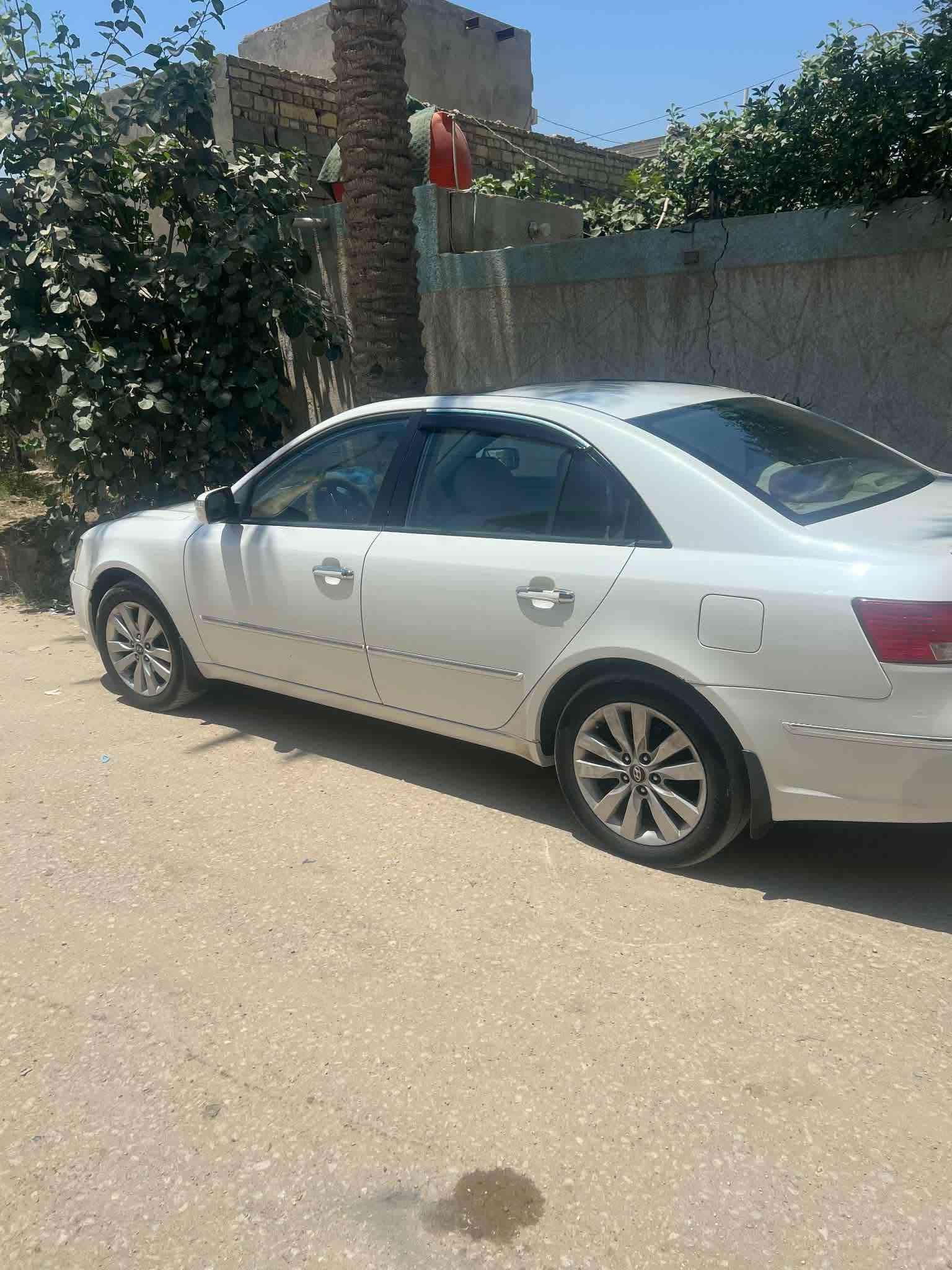 سلام عليكم سونات موديل 10سياره حلوه وجاهز مال جناي تخم تاير حداديه كير مكينه جاهزه عل اخير حبابه سياره كل عوتر مابيه لا صبغ فقط ذني ملاحضات وسونار يمك فقط 

مكان ديوانيه 
سعر 125وبيه مجال 
***********
