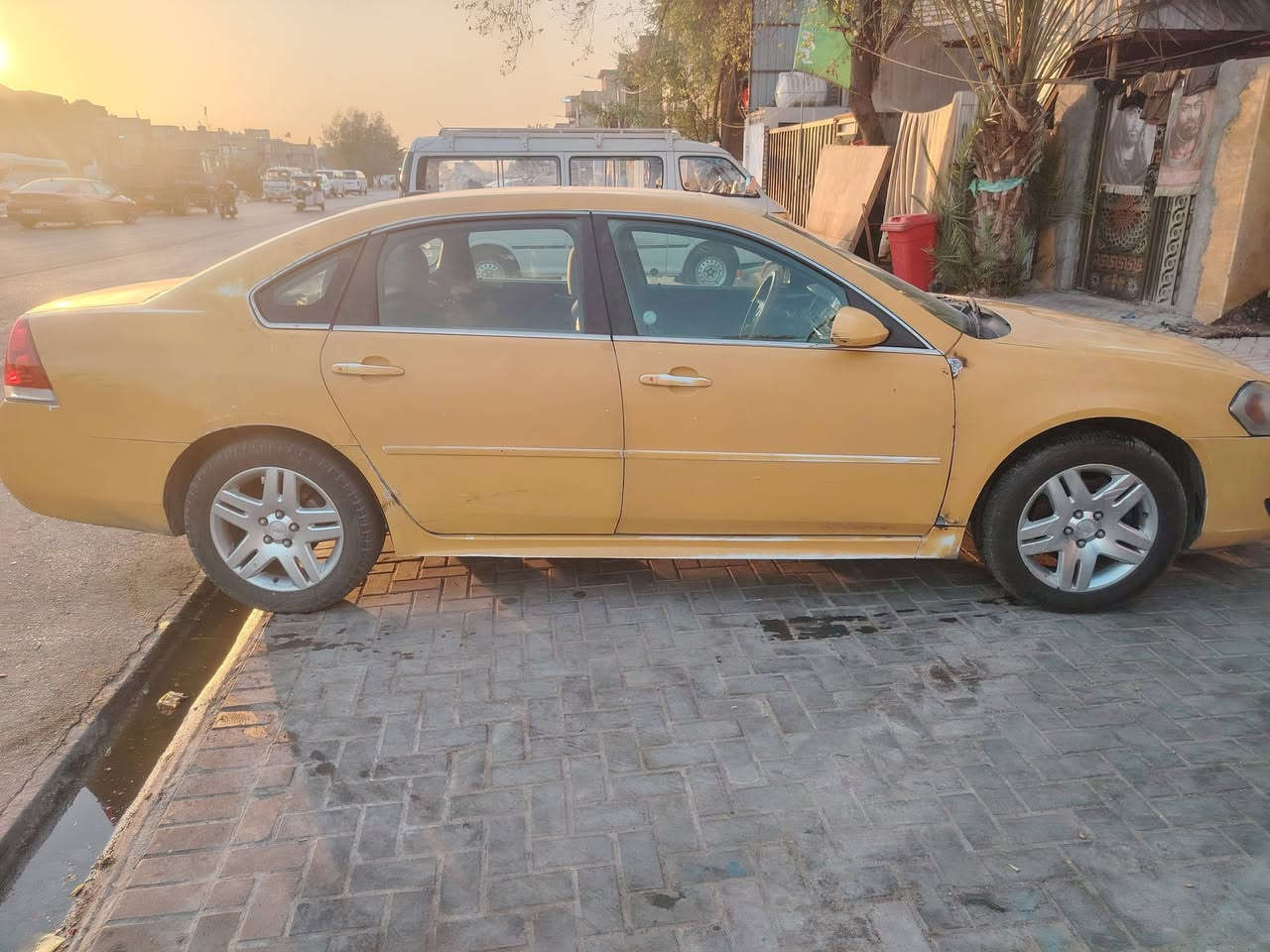 امبالا ١٣ محرك ٣٦٠٠
بيها جراد حادثها خلفي بالجنطة
رقم بغداد سيارة بإسمي مصفرة هيئة و غرامات سنوية ٣١
تدفئة تبريد شغال السيارة خطها بغداد بدرة ما مشتغلة على خط
***********
