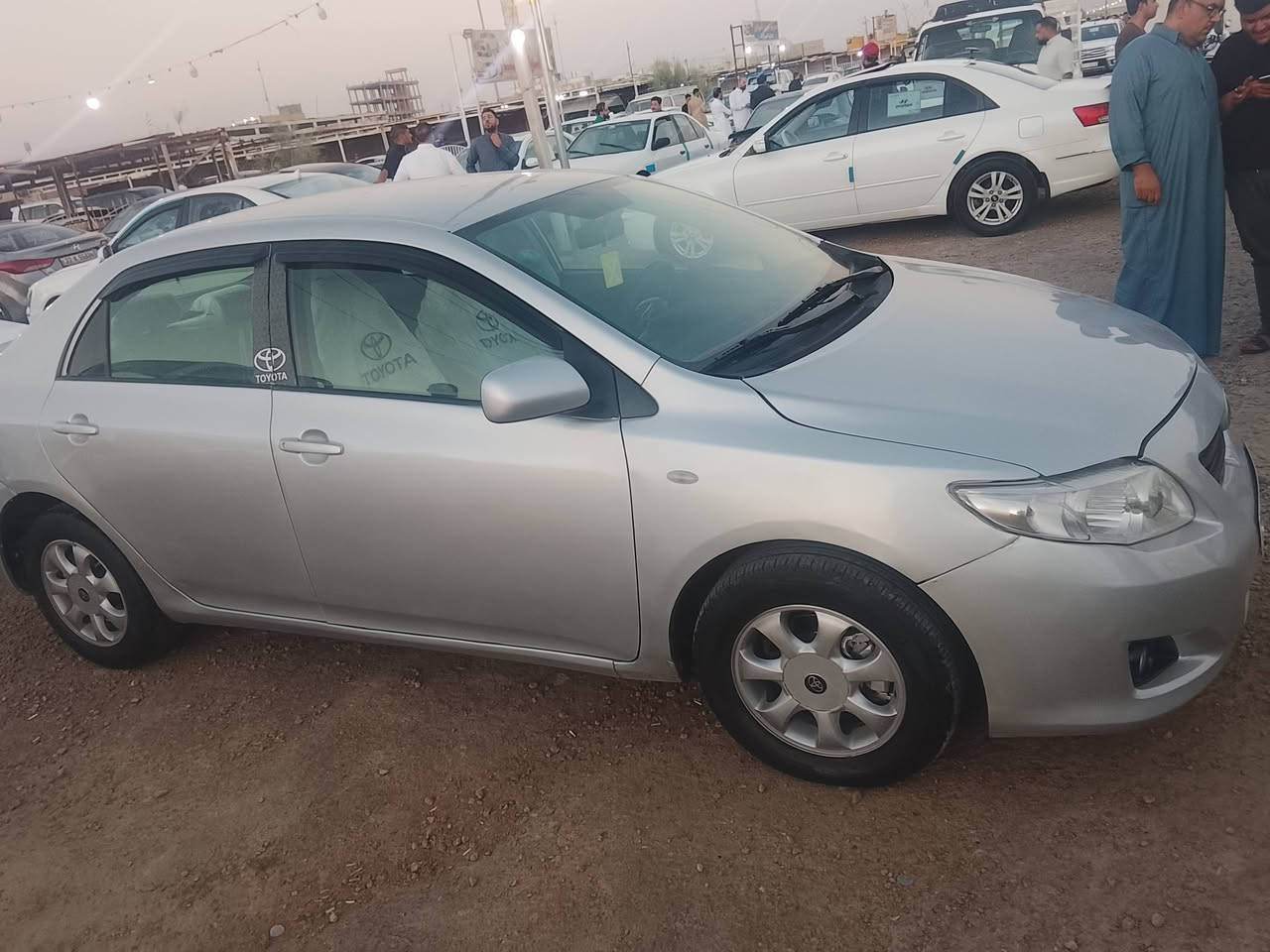 كورلا موديل 9 امريكي صبغ عام بدون دواخل سياره جاهزه سبب الصبغ جراد وعندي تصوير قبل الصبغ سعر 85 هاتف ***********

