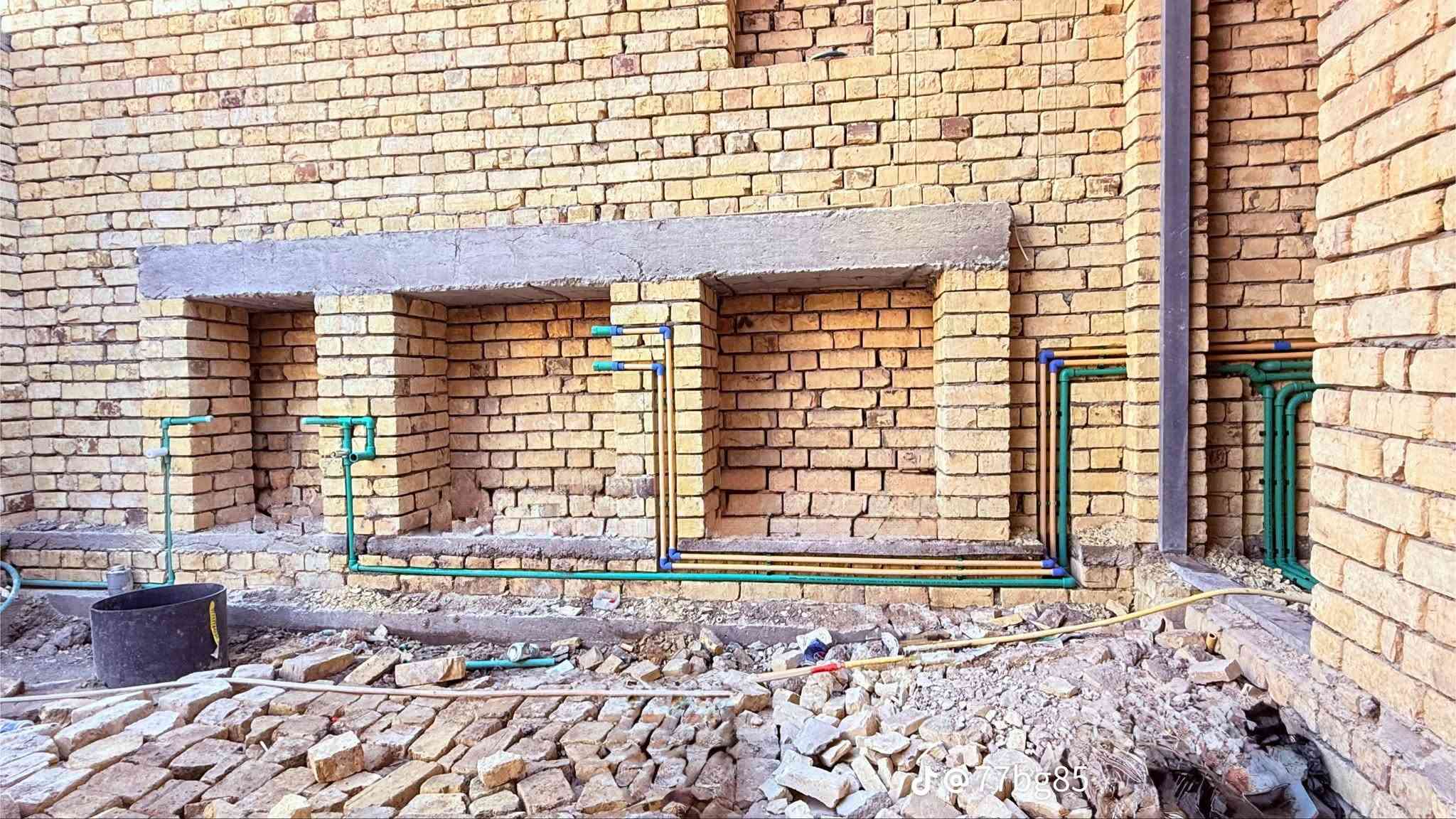 رسلام عليكم ماء مجاري تأسيس وربط رئيسي شوفت عينك شرط العمل الي يحتاجه الزبون للستفسار ***********

نص مكتوب في الصور:
- @77bg85
- j@77bg85