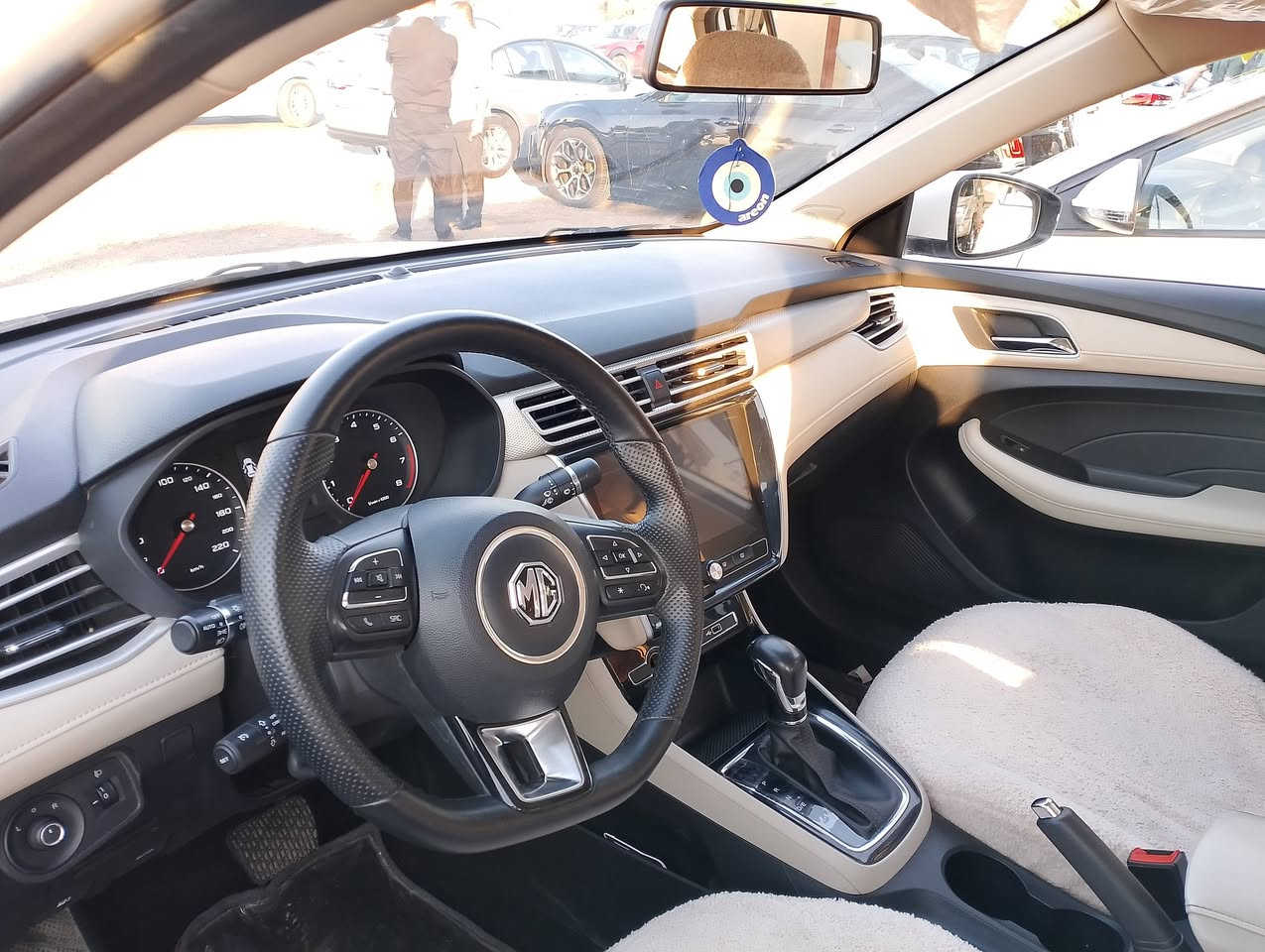 MG5 2024 standard plus 40000 km ڕۆشتوە سەیارەکە زۆر جوانە هیچی پێوە نیە بۆیاخ سارت کارت تەرزە هیچی پێوە نیە زەمانی شەریکەیە و ڕۆنیگۆڕاوە بۆ  ***********زانیاری زیاتر  تەلەفون بکە بۆ ئەم ڕەقەم
