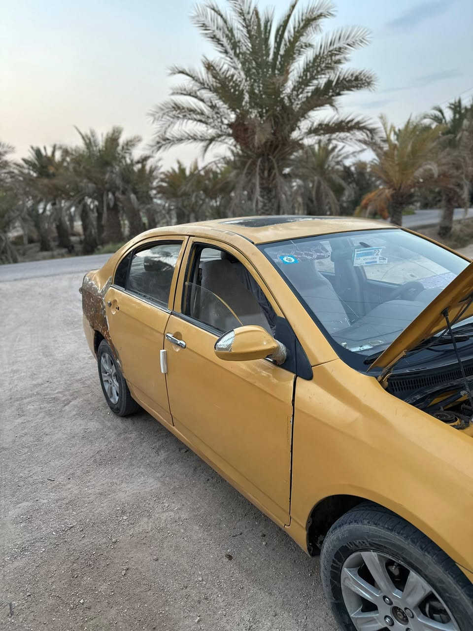 ليفان للبيع موديل ١٣ سياره جاهزه سعر  ٢٢ بيها مجال سنويه الى ٣١ رقم نكليزي عنوان سماوه قضاء المجد رقم تليفون *********** ابو عباس
