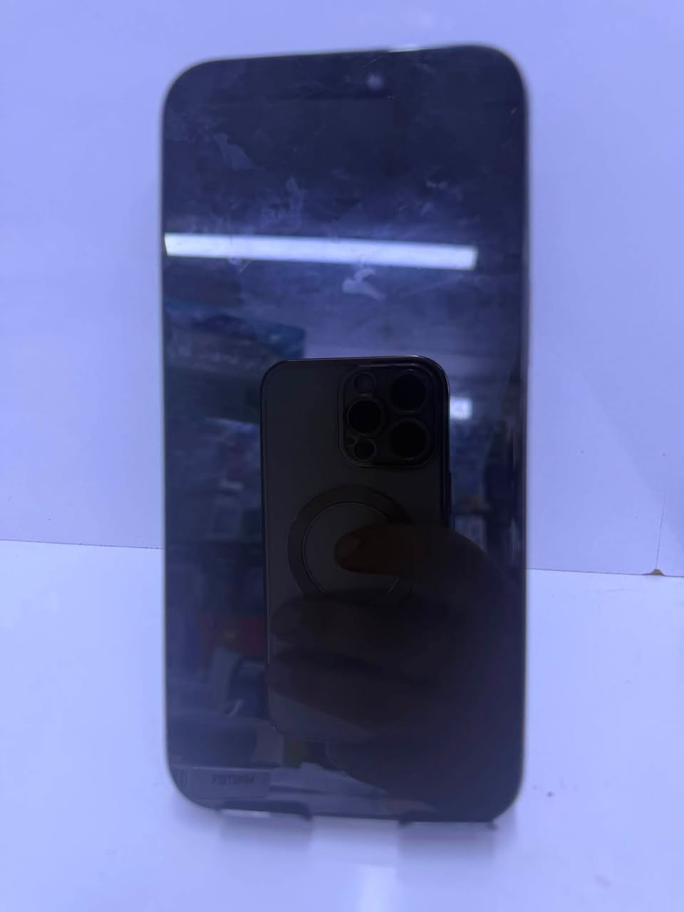 السلام عليكم 15 برو ماكس256 مستبدل شاشه لا اصليه ولا عاديه شاشته اصلي صيني حلوه مابيها مشاكل شرق اوسط الجهاز AAA بطاريه 88  نضيف 95/100 العنوان كربلاء شارع العباس السعر 800 
***********موجود واتساب

