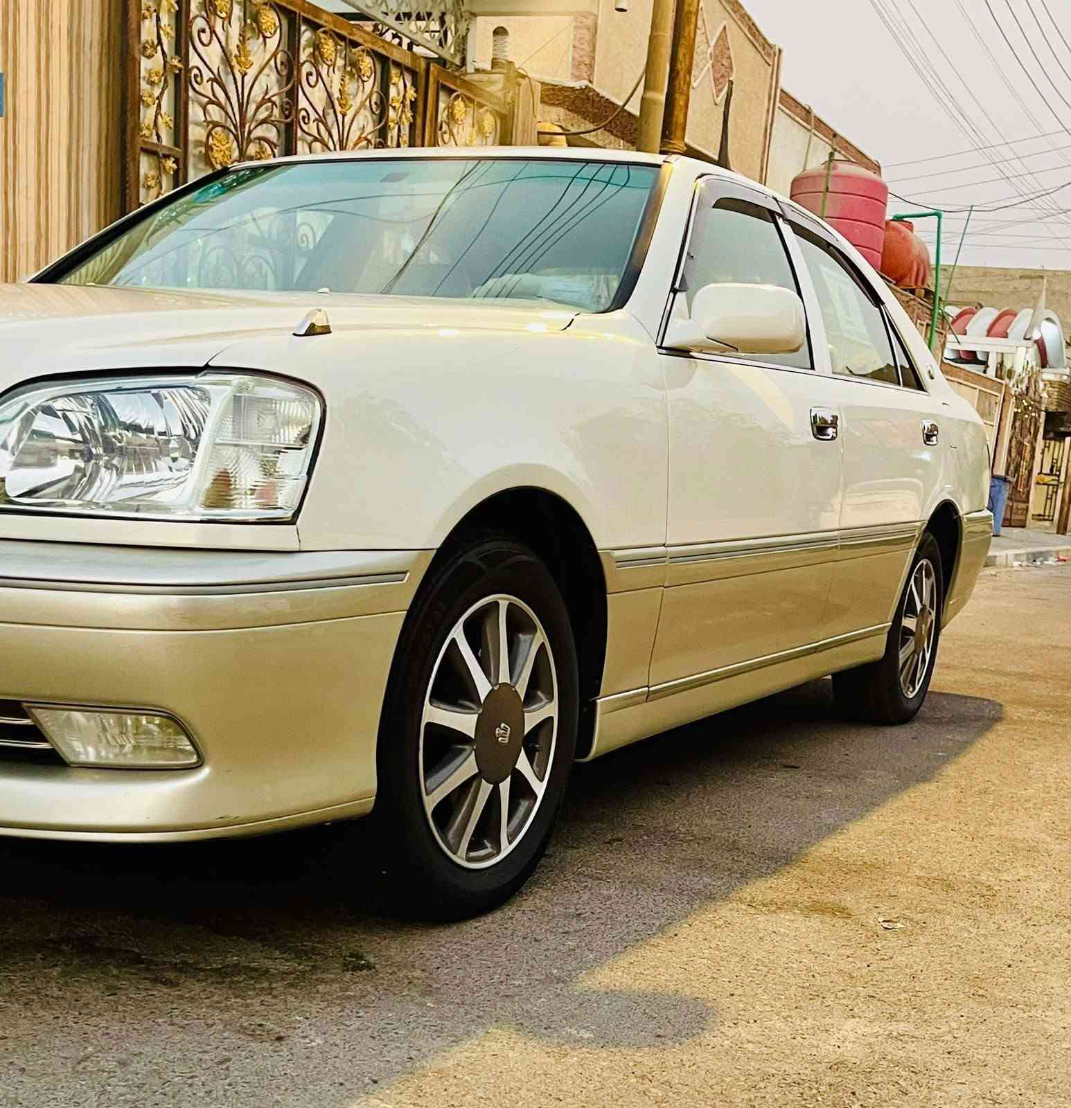 كراون ملكه
مديل2000 مداور ثاني يوم بأسمي رقم انكليزي بصره

*محرك   ( vvt) شرط حاويه جديد

*تبريد امامي وخلفي 

*برده كهربائيه

*مضخمات خلفيه

*4كشنات كهربائية

*عينه ليزريه جديده بالكارتون

*4 دكم فول عده الفتحه شاصي 71

*كرستال اصل

*دركه صاج

*شاشة كرستال

*ستيرن كهربائي 

*مضخم صوت 

*زنون بلاد

*ويل نجمه 

*تخم تاير جديد 

مگفوله من الگص والحادث علمٱ عن السياره نقل جثه
 سياره مسستمه سستم جديد بالجيس بالكارتون غرفه جديده باكملها سياره مال جناي متعوب عليه 
السياره ماعوزها برغي كامله مكمله من دواخل من تأير حداديه طوبه كهربائيات كلها شغاله ماعوزها بس خيال 
مكان السياره البصره قبله حي القائم 

💲السعر 115$ وبيه مجال قليل

للاستفسار ‭***********
