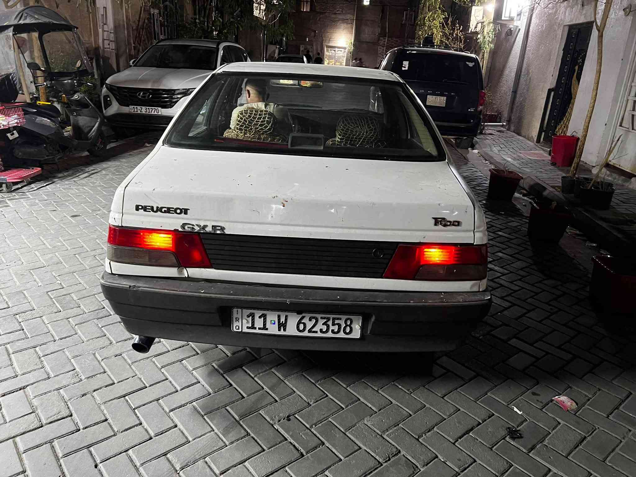 سلام عليكم للبيع
بيجو روى خصوصي بأسمي سياره ( مكفوله من ضربه و صبغ و تبديل مكفوله ) كير مكينه خير من الله تبريد شغال تدفئه شغاله كله كامله سياره حلوه بس بيه بل كشر ملاحضات بسيطه تصلح عل بارد موضح بل صور. منضومه زنون  

سياره مصوره عل وصخ ممغسوله و ليل 

اعيد و اكرر مابيه قطره صبغ و لا تبديل 

مكان بغداد رصافه للستفسار *********** مصطفى سعر ٣٢ وبيها مجال للشراي
