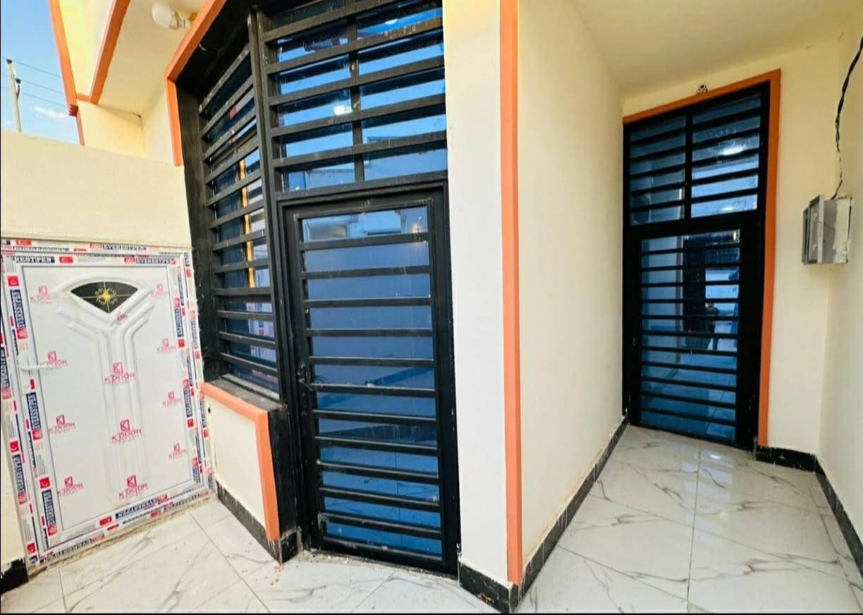 دار للبيع  🏡 
ألمساحه 80 متر 
 #طابو_زراعي_سند_٢٥_أقرار_محكمه
#مشمول_بل_تطويب

بسعر 28 مليون #مع_المجال

غرفه/صاله/مطبخ/صحيات 2/استقبال/كراج /مكشوفه 
الخدمات🏡
ماء/كهرباء/سوق/مدارس/تبليط/انترنت ضوئي  /السطوح مزفته 
ابواب كامله تسكام /ابواب صحيات pps اصليه 

الموقع 🏡 ألنجف/شارع الصب عمود 317
للتواصل 📞***********واتساب
