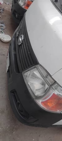 سيارة يورفان موديل 2010 سيارة جاهزة من كل شي موقعها بغداد الاعظمية ١٣٥...