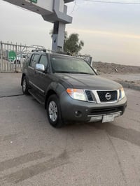 نيسان بافندر • ٢٠٠٩ • بصرة زبير