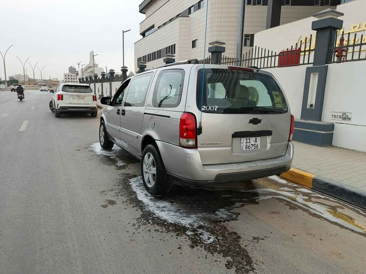 سلام عليكم بلاندر مديل 2007 محرك 3900 محرك كير كله جديد  تبريد 3 قطع التبريد شغال كمبريسر جديد منضومه كله جديده   السياره خير من ألله مكاني بصره مطيحه السعر 66 وبيه مجال قليل السياره بأسمنه كلش رقم الهاتف***********
