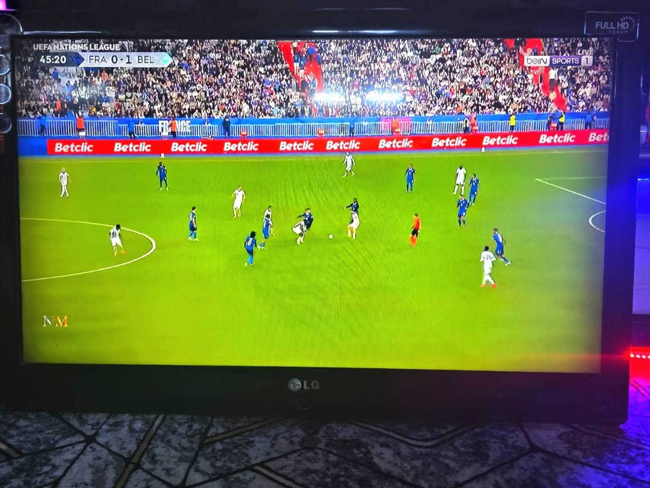 ال جي • ٤٢ بوصة • فول HD