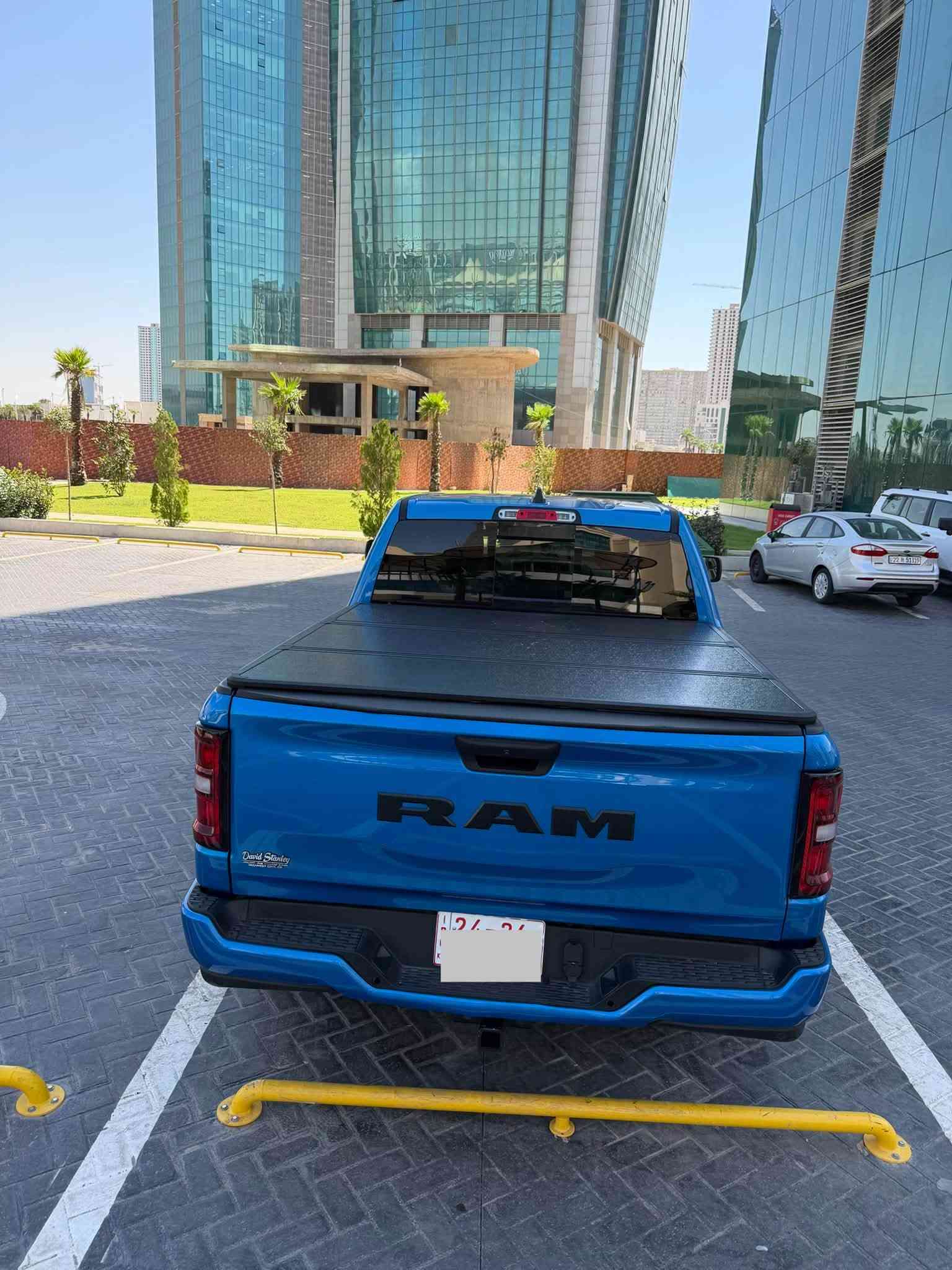 السلام عليكم
RAM 1500  -  2025    
دوج رام موديل 2025 شكل جديد
لون أزرق🔹
دخول جديد
مواصفات
باب طويل بدي قصير المرغوب
ماشيه 37 ألف mi
محرك (3600 CC) 3.6 _ سلند 6 
2 ويل 
رقم الشاصي ICGRREGG1SN711975
  موصفاته
•شاشه وسط
•رادار أمامي
•أتو ستوب
•تحكم ستيرن 
•مساحات تخزين
•نقطة العمياء
•تبريد أمامي خلفي
•تحديد المسار ⚠️
•حساسات امامي وخلفي
•بصمه
•تشغيل عن بعد‌   
•غطاء بدي
•دوسات لون أسود
صور الحادث موجوده مع الصور  أيرباك الدشبول والستيرن 
تكيل 3 أماكن بدايه البنيد طرف يمين + تكحيل وسط باب الايمين الامامي + تكحيل أجزاء من الجاملغ الامامي الايمن 
موضح مكان التكيل بالصور —-
أيرباك سستم
مكان السيارة أربيل
كاتي تترقم شىمالي
السعر 29000$ 
                                                             ***********                                                                                
                                                            ***********
