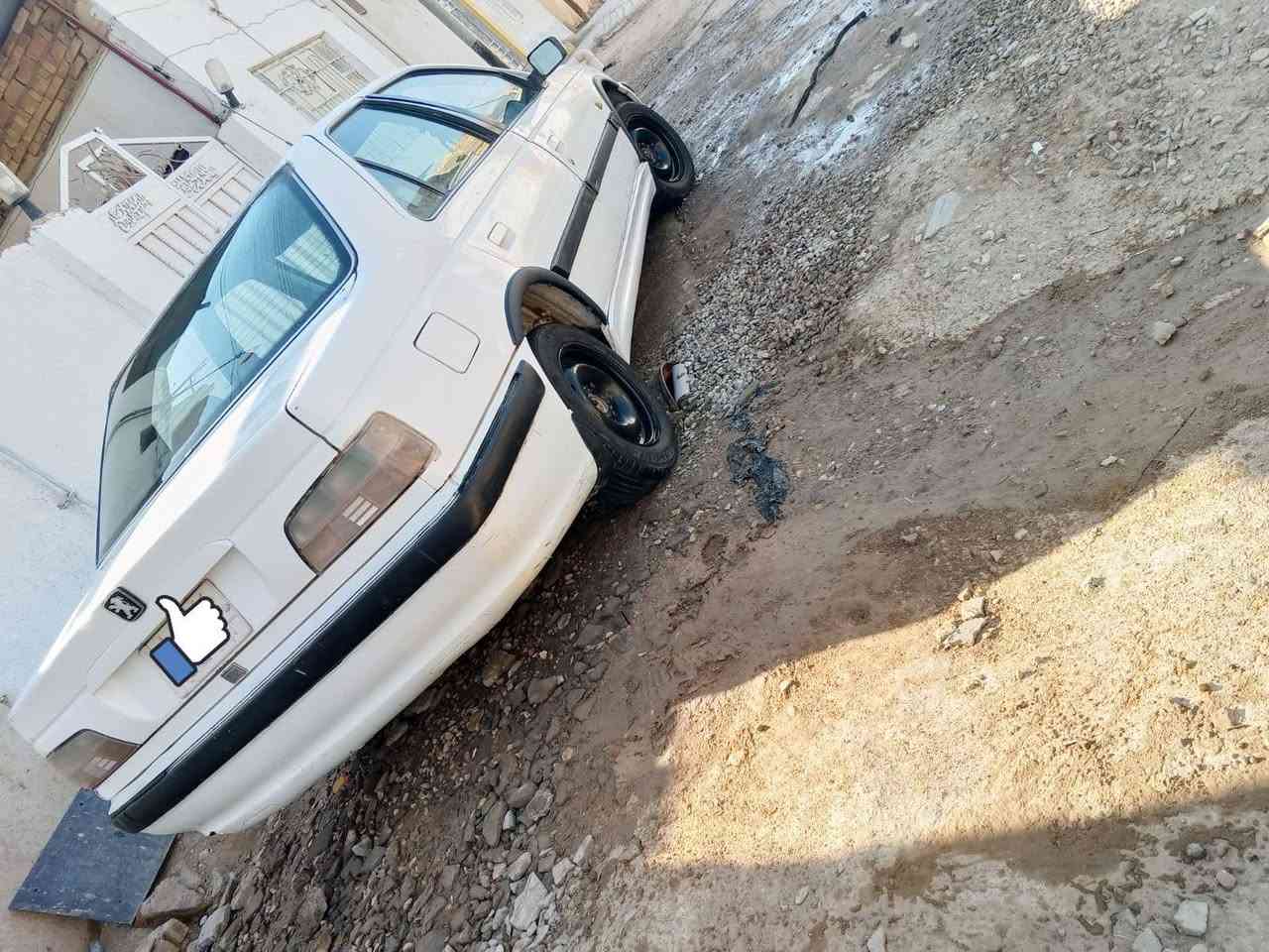 السلام عليكم
بيجو بارص 2015 استلمها بيدي من الشركة (الإسكندرية) 
السيارة جاهزة وعلى ايدي وما بيها اي نقص 
مكاني الناصرية قضاء الشطرة 
السعر 40 وبيها مجال بسيط 
للتواصل 
***********
