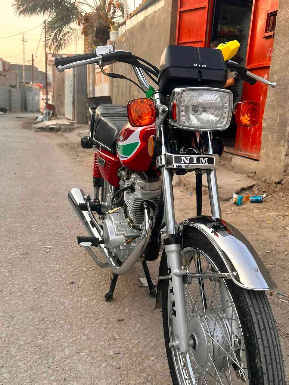 السلام عليكم دراجه للبيع  نامه شبه الشلامجه صاله سبوع من طالعه من الوكيل اورأق مديل 27 كامله الدراجه مابيه اي نقص السعر خاص العنوان الحله  مكاني الدبله الرقم للاتصال ‭***********‬
