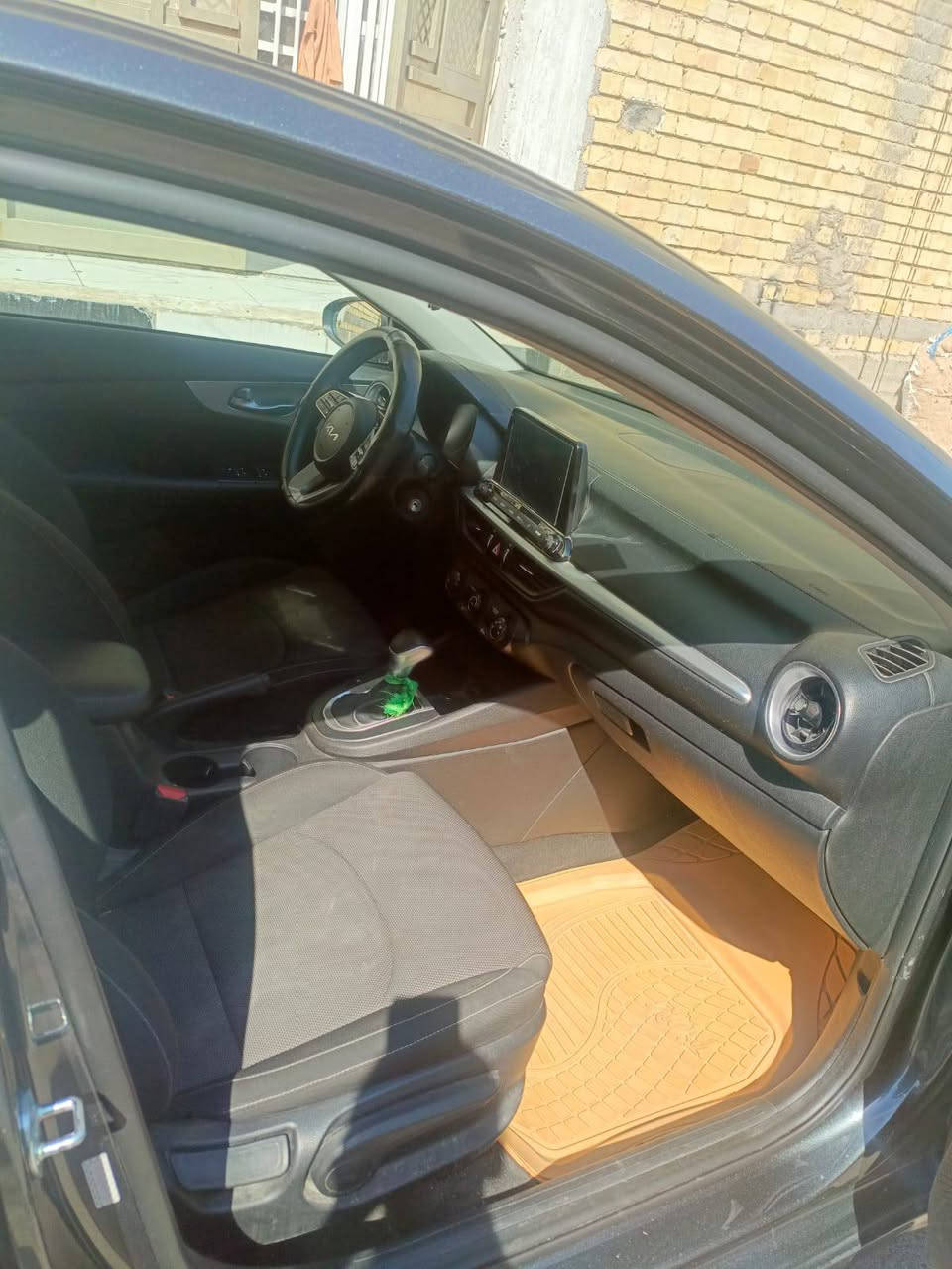 السلام عليكم
فورتي 2023 واردي امريكي رقم بغداد حره 
تلاثه قطع صبغ بدون ايبراك كير مكينه مكفول سيارة احلى من صور ماشيه 39 الف مكانها بغداد الحسينية
واتساب ***********
