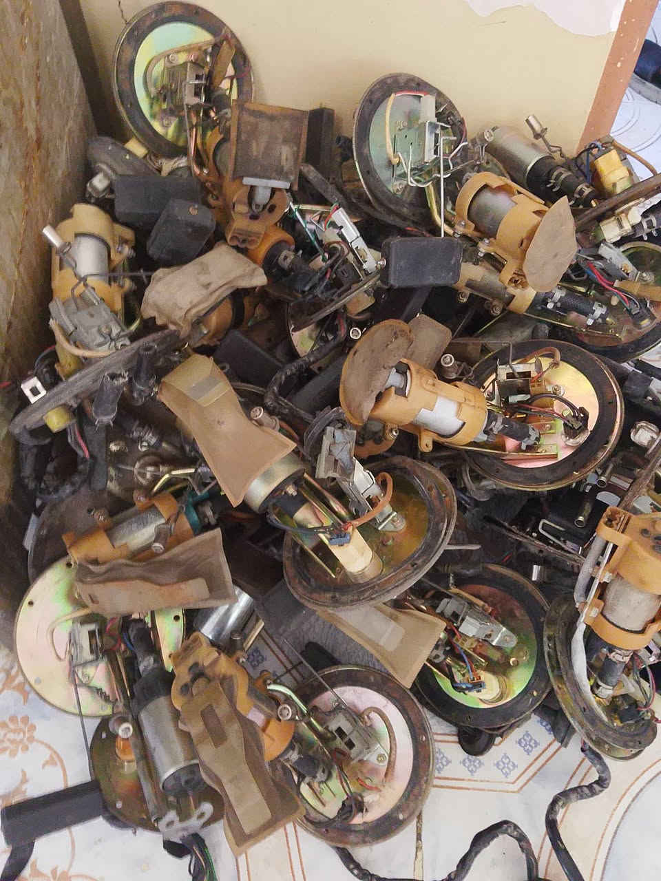 قاعدة فيتبم سيفيا 92,93,94,95,96,97
سعر ألقطعه 65ألف ويوجدخدمة توصيل ***********,***********
