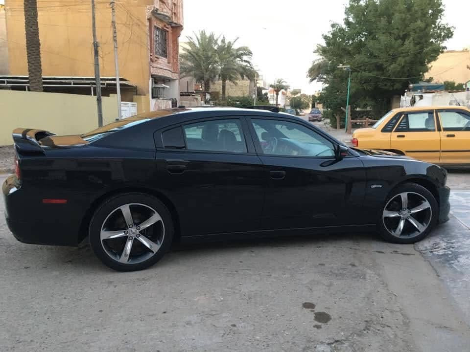 السلام عليكم
جارجر 2014 ( مؤية ) 
رقم بغداد محرك 3600 تو ويل 
ضرر موضح بالصور 
نقصها سنوية ساقطة 
ماشية 72 الف كم استخدام قليل 
السيارة باسم صديقي تتكاتب وياه مباشر
للبيع بسعر 190 ورقة
للاتصال ***********
مكلف بالنشر

