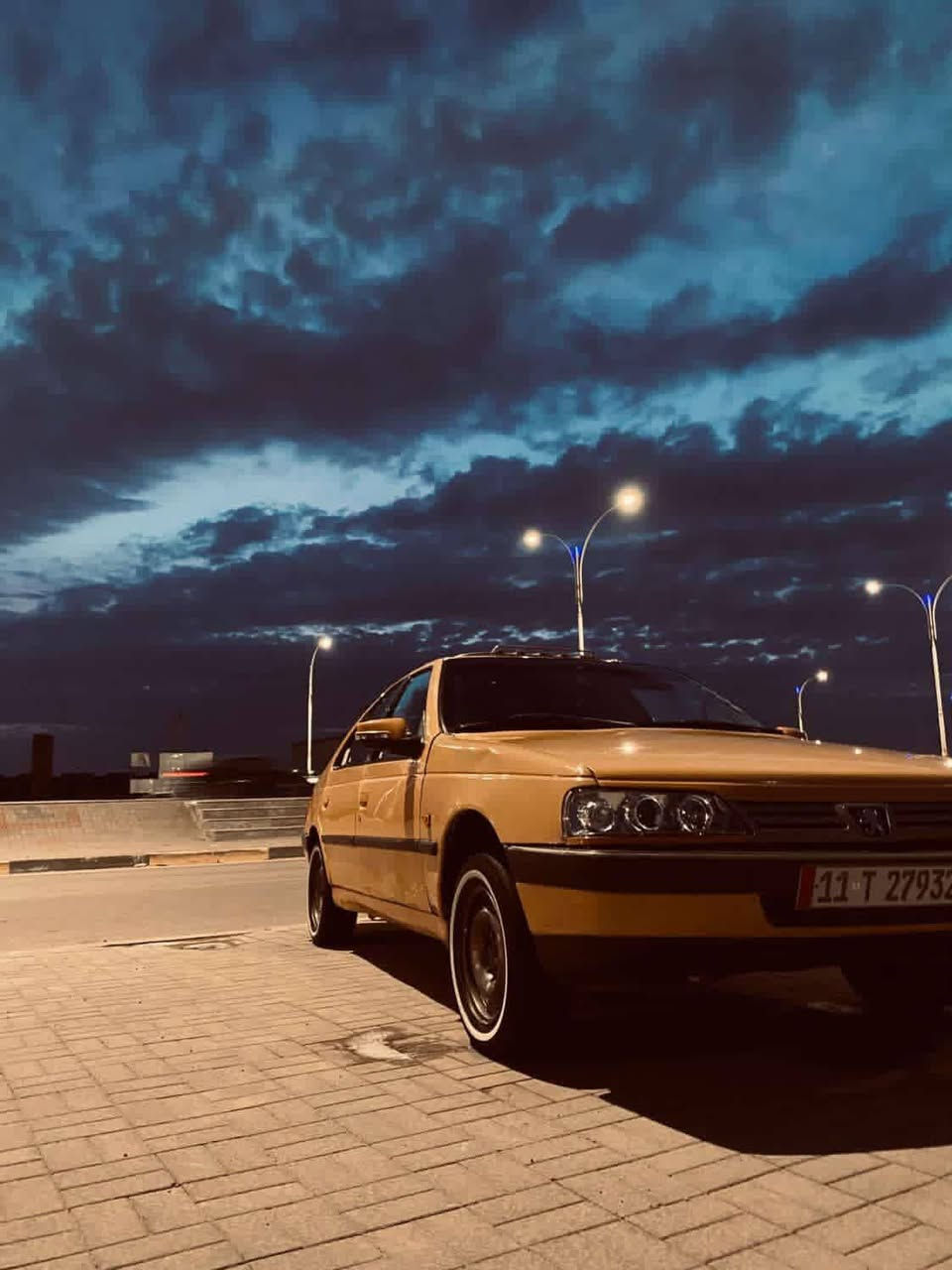 سلام عليكم عدي بيحو ٤٠٥ سياره جاهزه مكينه كير حداديه تبريد تخم تاير لايت زنون شمسي باتري جديد بك لايت بارص سماعات دمام  شرط مكاني سماوه  وما متوجد عد نت نتصل *********** شراي حياك الله مو شراي طلع كبل ولا ضال تبيع مال بياع شره علي شبعين منهن تمام
