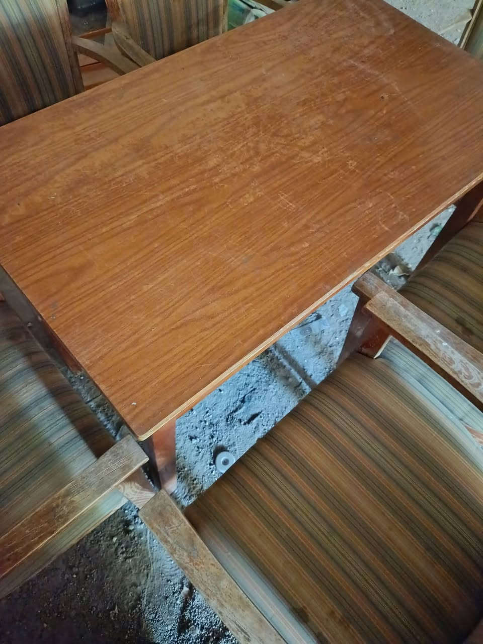 سلام عليكم للبيع كلمن وسعره ***********
