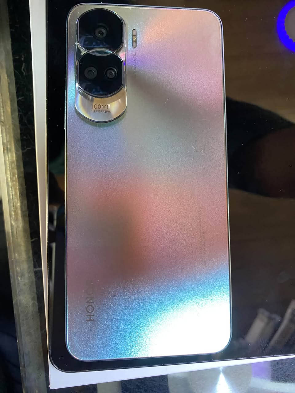 السلام عليكم اخوان جهاز البيع HONOR 90 Lite الذاكره 256 الجهاز استعمل قليل ونضيف السعر 150 وبيه مجال الطيبين العنوان بغداد شارع فلسطين 
رقم التيفون الاستفسار***********
