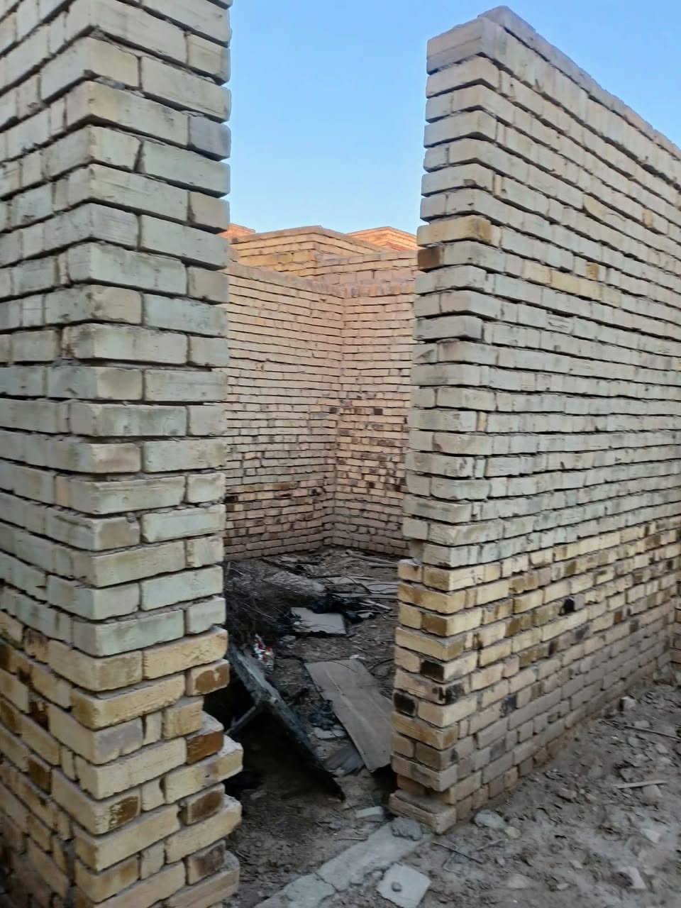 السلام عليكم بيت ايكل البيع عل حولي زراعي مساحه 150 السعر 30 وبي مجال قليل ***********
