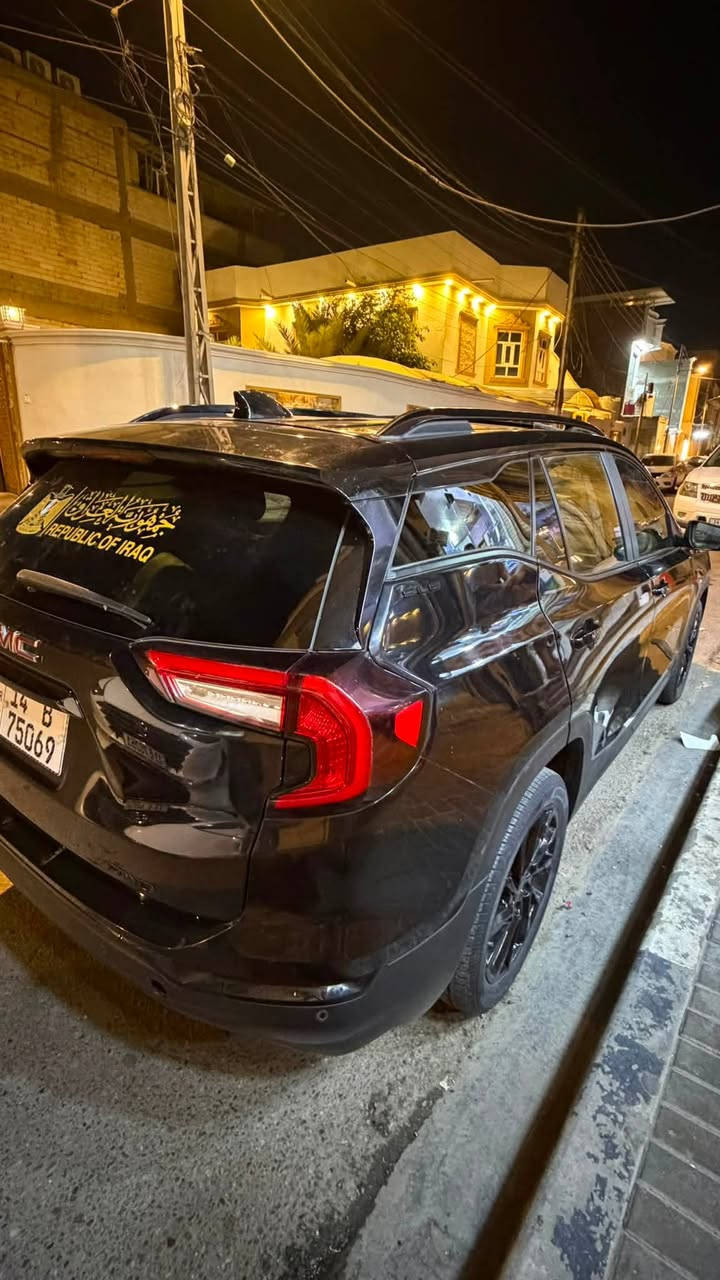 السلام عليكم 
للبيع او المراوس 

GMC TERRAIN 2023 
صور الحادث مقفولة افحص وين متريد 
جمسي تيران ٢٠٢٣ وارد امريكي 
الحادث قطعتين (بنيد+ جاملغ )
مواصفات دنلي 
السيارة رقم بصرة حرة باسمي (تحويل ثاني يوم)
.فتحة بانوراما طكتين
.كشنات تدفئة
.نقط عمياء+اشاير مري
.تحديد مسار 
.رادارات امامي وجوانب
.حساسات خلفية
.صندوق كهرباء (طكتين)
.تشغيل عن بعد
.لدات امامية وخلفية 
.كشنات جلد 
.حجم المكينة ١٥٠٠تيربو اقتصادية ونشطة 
.جامات نزول اوتو
.ماشية 50الف كيلو مو ميل
.بانزين محسن+ دهن امزويل كلة وكالة او كارت تبديل
السيارة نضيفة ومال جناي 
صور الحادث مقفولة افحص وين متريد 
السعر 170 ورقة 
***********
