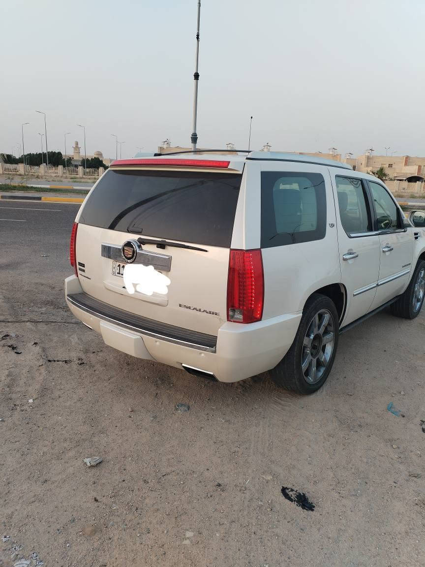 سلام عليكم كاديلاك اسكاليد مديل ٢٠١٢ كفاله عامه فول مواصفات مكينه ٦٢٠٠ سعر ٢٢٥ وبيه مجال رقم بغداد الدولي *********** الزبير, البصرة
