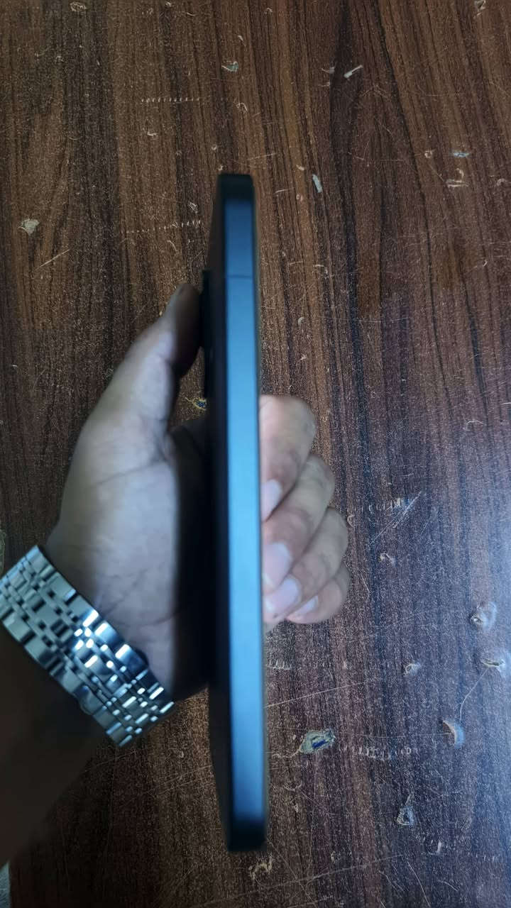 سلام عليكم 
متوفر POCO X8 Pro MaX أحدث اصدار من بوكو 
الجهاز نضيف جلخ أو شخط ما بي الجهاز مستعمل تقريبا شهرين + كامل ملحقات اصليه + البطاريه 100 و عدد دورات الشحن 83 فقط يعني جهاز جديد مكاني موصل السعر 650 وبي مجال رقم تواصل (***********)
