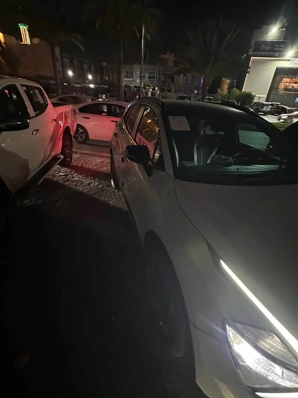 سبورتج ٢٠٢٤ جي تي لاين خليجي
محرك ٢٥٠٠
بصمة 
تشغيل عن بعد 
جنطة كهرباء 
حساس استشعار عند اقتراب
تدفئة و تبريد كراسي 
تدفئة ستيرن 
شفتات ستيرن
بانوراما 
كراسي كهرباء
كراسي جلد اسود 
حساس ضغط هواء 
حساس إمامي خلفي 
حساس ماسحات
نظام نزول منحدرات 
مانع انزلاق
شاشة كبيرة
اوتو هولد
شاحن لاسلكي  
ابل كار بلي 
أندرويد اوتو
تبريد قطعتين 
ماشيه ٢٢٥٠٠ كيلو 
سيارة مكفولة عدة بارد بطرف جاملغ 

سعر ٢٣٥٠٠$
تواصل على رقم ***********
