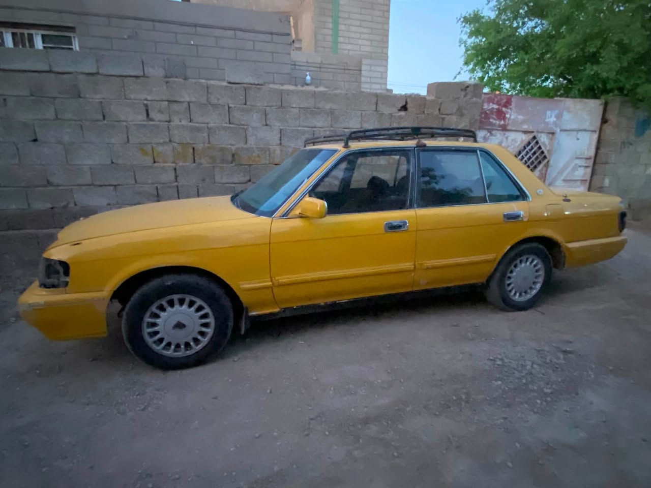 سياره سوبر سيدان تكسي رقم ديالى صاحبها بكركوك كير ومحرك خير من الله تخم تاير جديد السعر ٣٠ وعليها هيئه وغرامات ينزل من سعرها الرقم ***********
