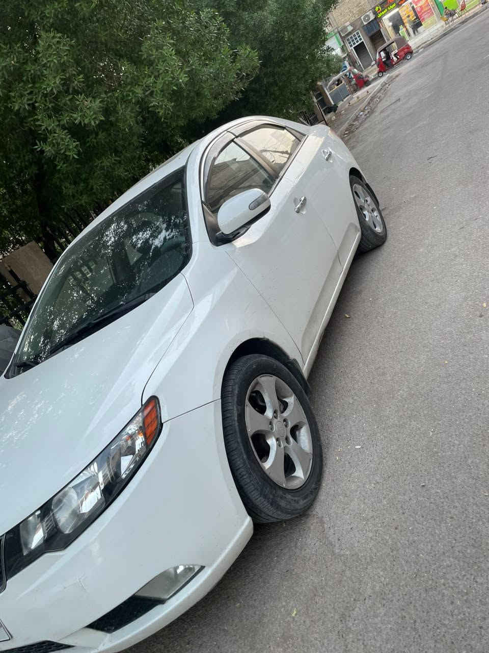 سلام عليكم كيه فورتي فول بصمه 2009للبيع مستعجل محرك كير تبريد كله مكفول سياره بيه قطع صبغ بدون دواخل ابيع حزام مكاني بغداد زيونه للستفسار *********** سعر 85 وبيه مجال حك جيه
