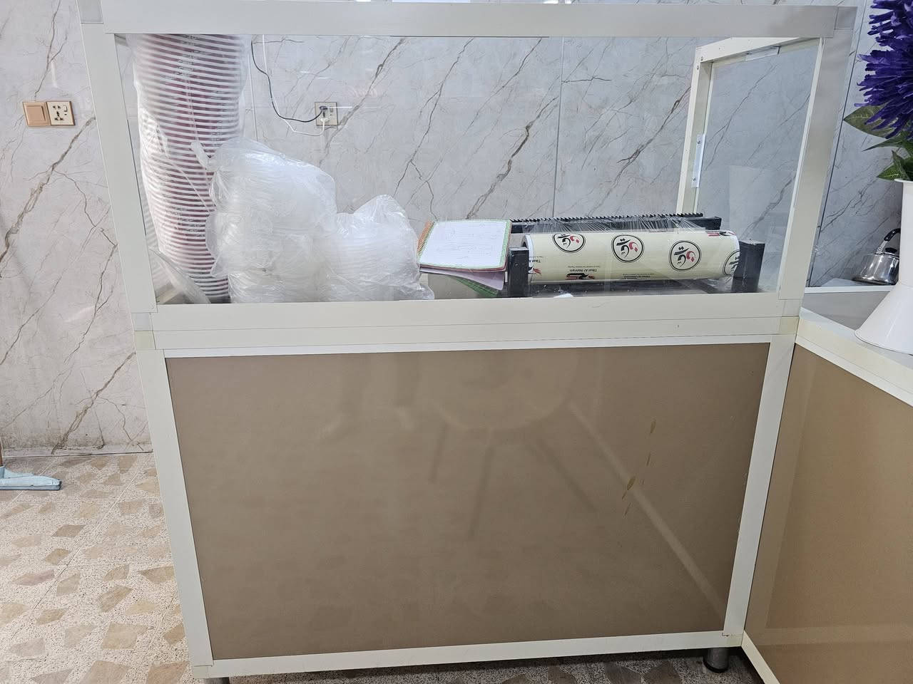 ٣ ميز • كاونتر