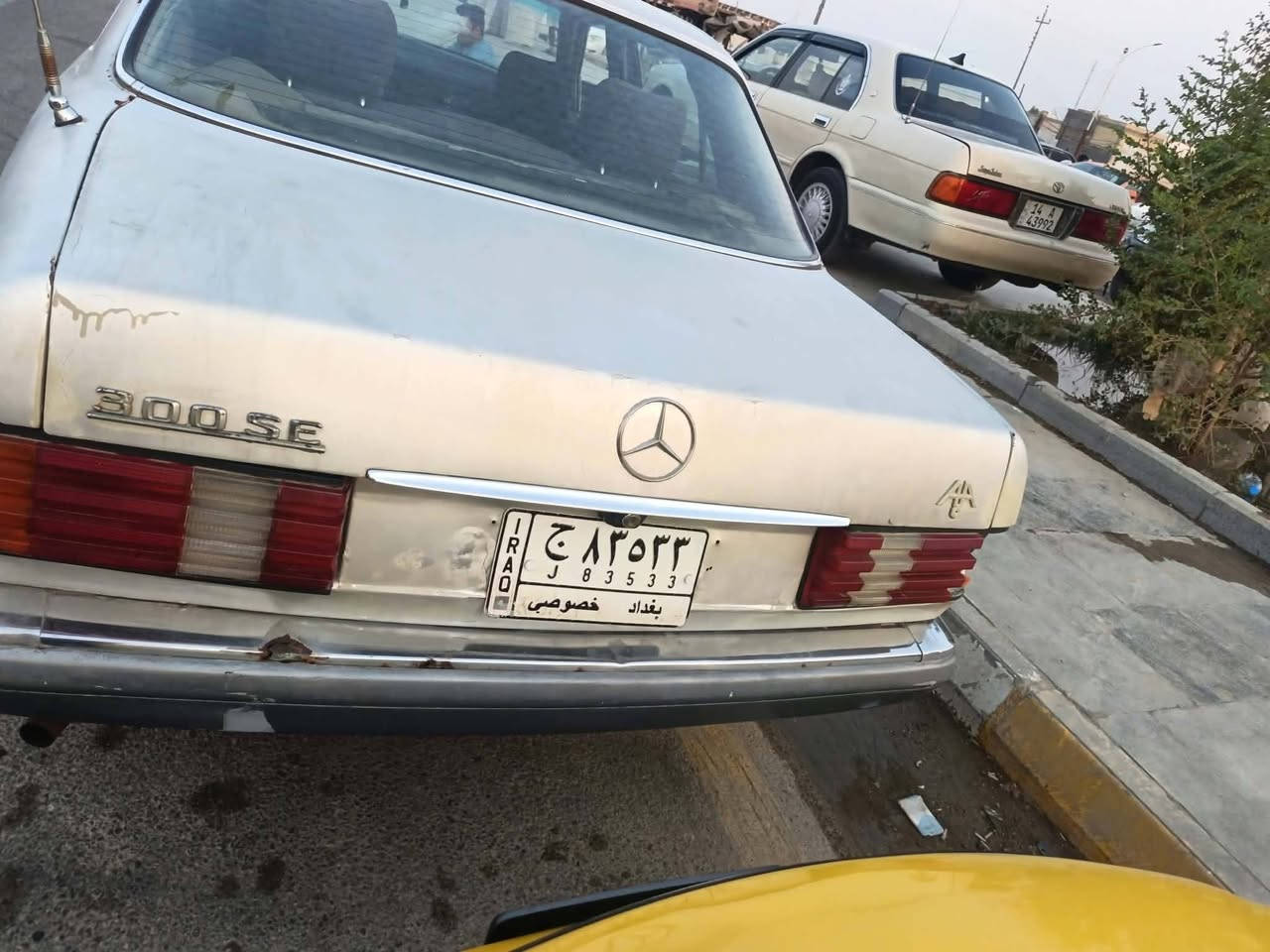 سلام عليكم مارسيدي للبيع مديل 86 رقم بغداد بسمي سنويه صارلها شهرين من ساقطه مداور ثاني يوم سياره مكينه وكير وحداديه وكهربائيات كامله جام كهربائي مكاني ناصريه مركز ب ٢٠ وبيها مجال ه ***********
