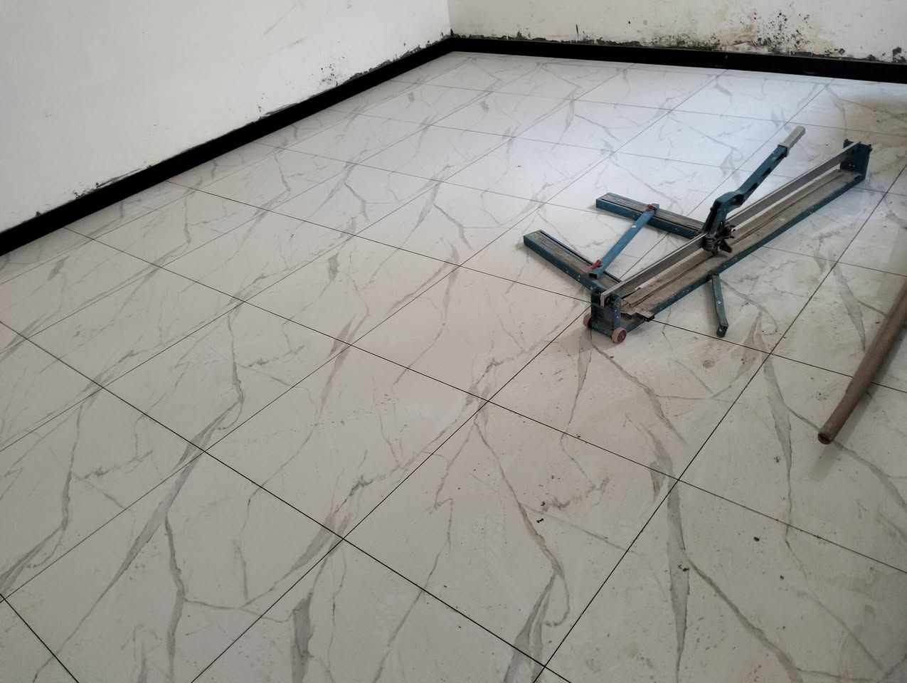 خلف سيراميك والشغل بالسماوه ***********
