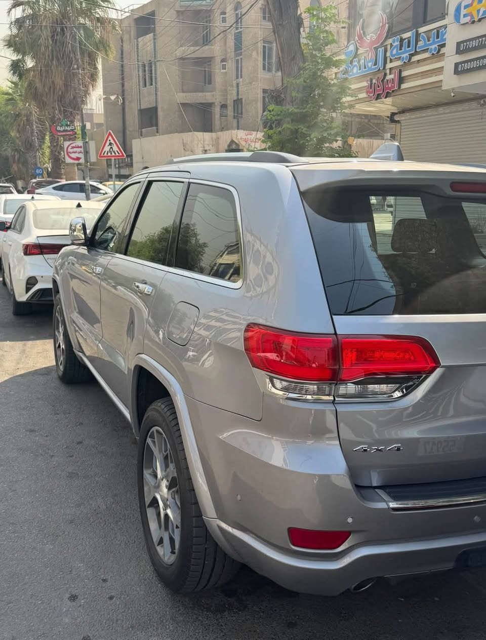 السلام عليكم 
للبيع جيب اوفرلاند ٢٠١٩ ماشية ٤٧ 
اعلى مواصفات 
حادثها جاملغ خلفي مصبوغ وبابتين مبدلات نفس اللون 
للاتصال *********** طه
